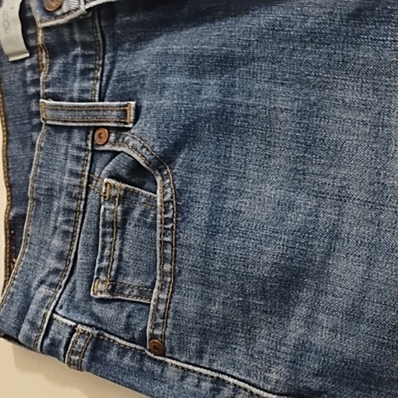 Levi's 515 Women's Flare Boot Cut Jeans in Classic Blue Medium Wash - Picture 6 of 12